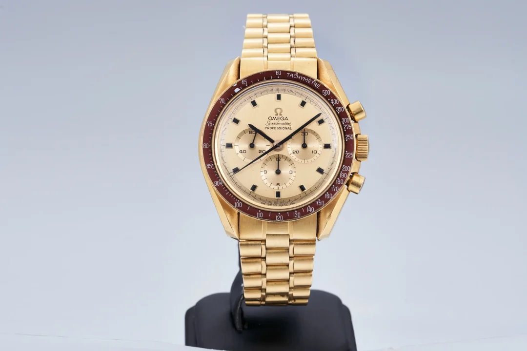 product photo with clean background for Shopify